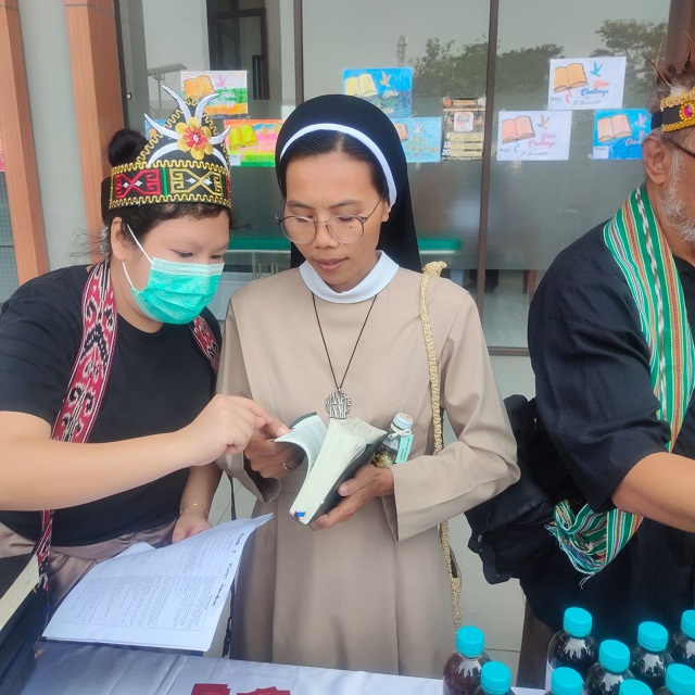 Suster tak mau ketinggalanPAKAI_1